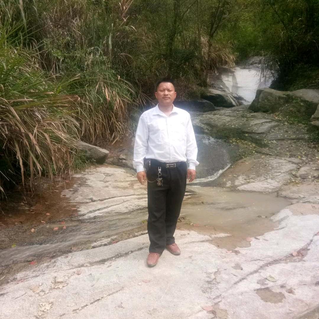 金师傅卖土特产油（芝麻油花生油本地菜油