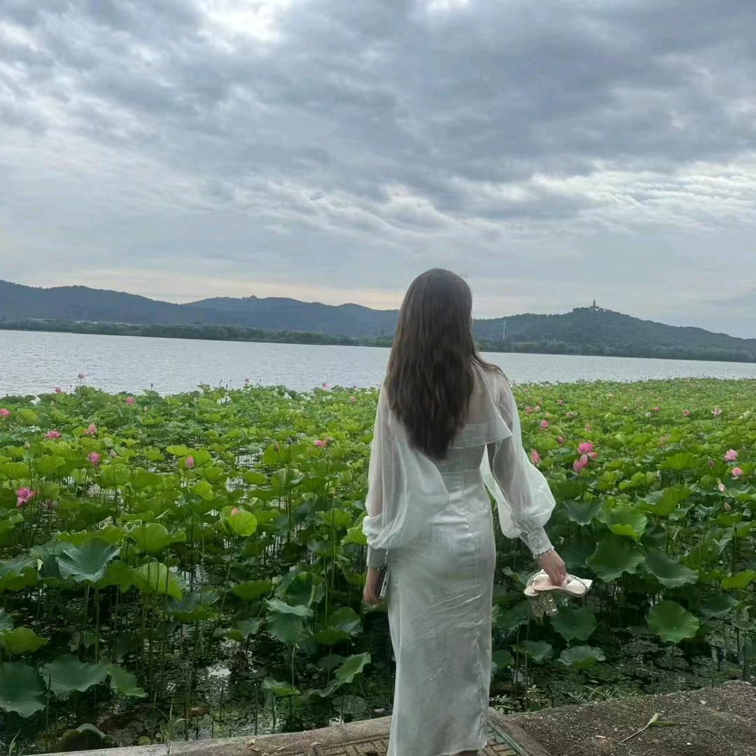 明明在努力