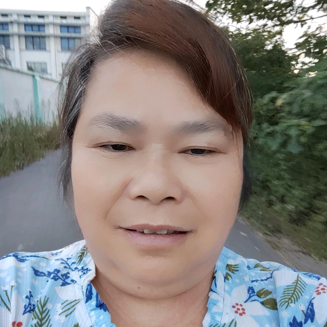 荷花姐中午12点50开播