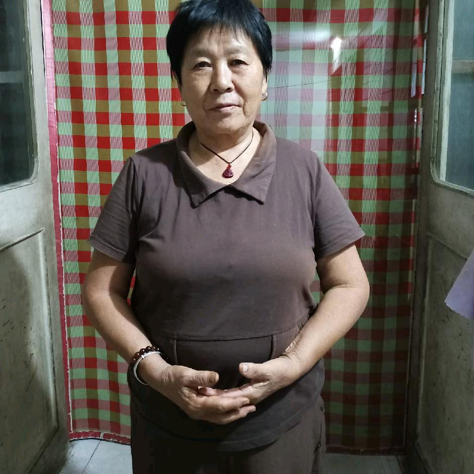 爱锻炼的 任阿姨
