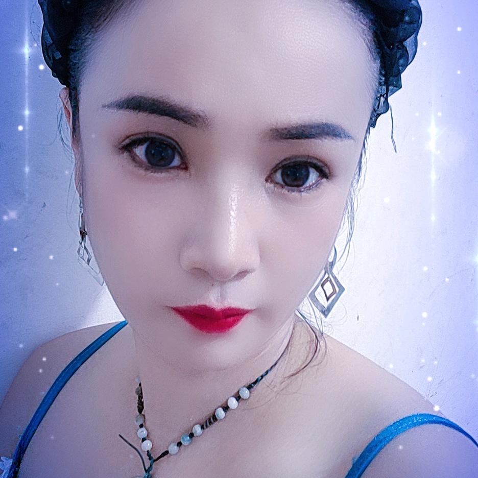 依依