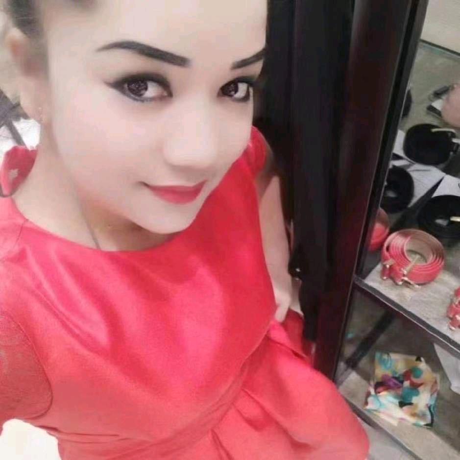 阿克苏市粉色芭比服装店