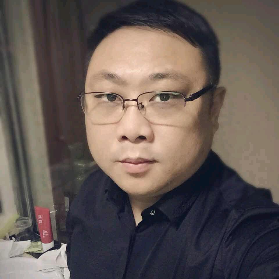 戏精皇哥