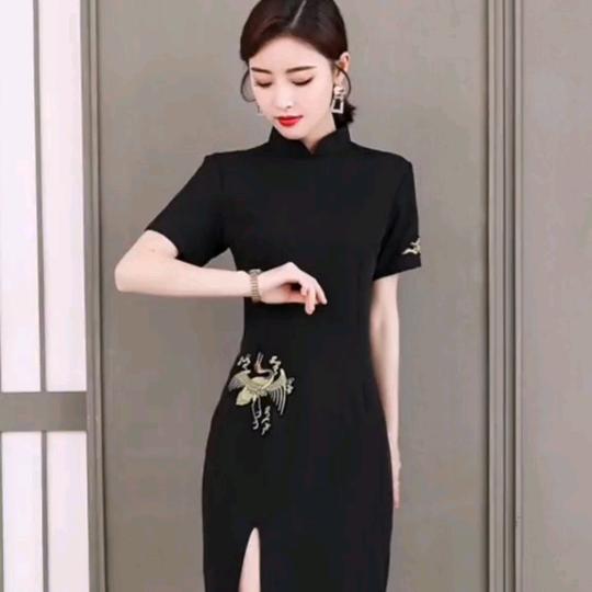 时尚妈妈装