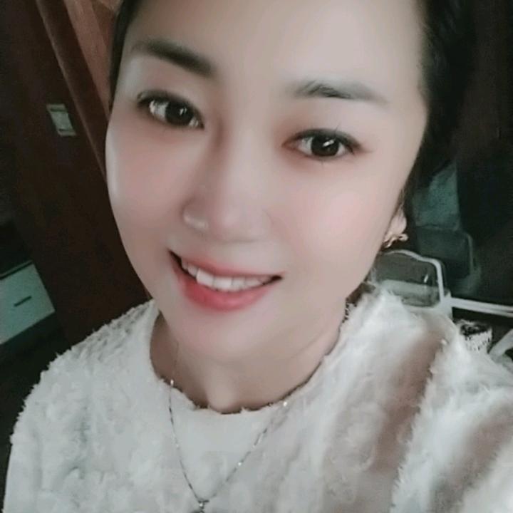 天山雪莲（拒绝聊天）