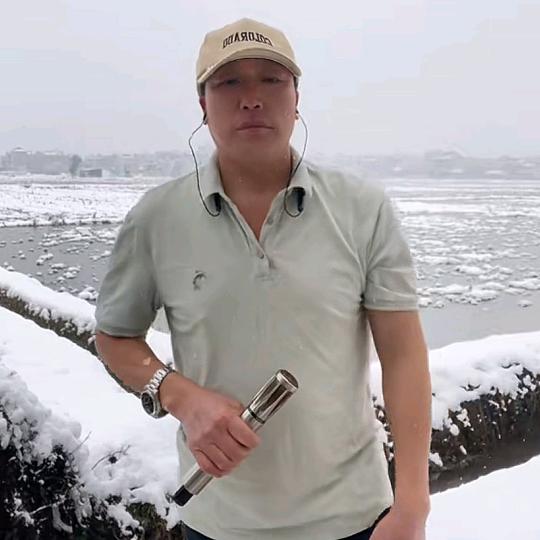 疯狂自信哥