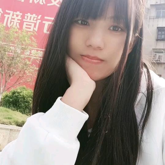 江佳佳