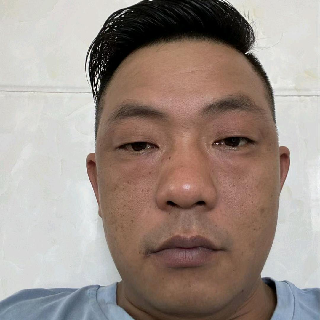 小张爱钓鱼