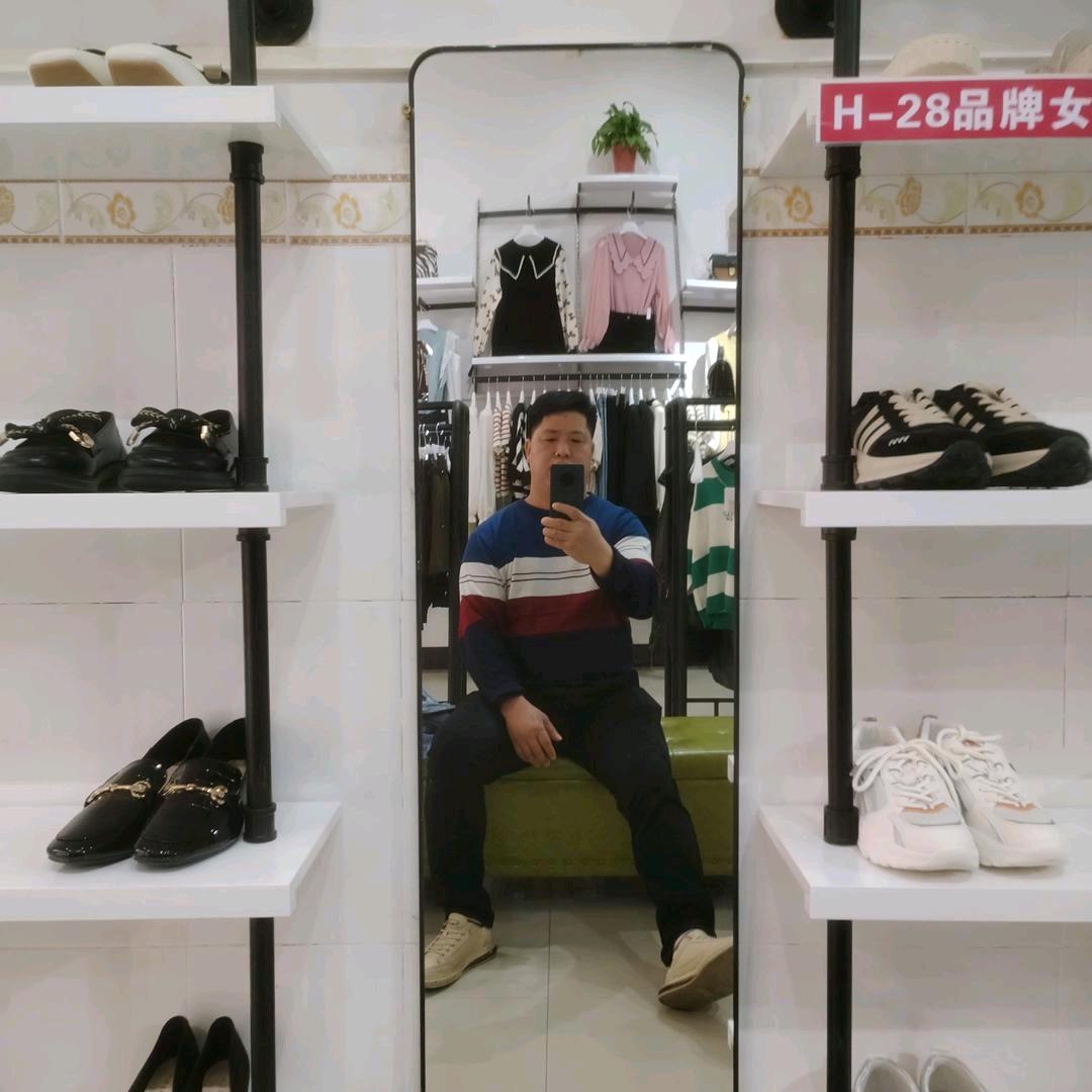 单身哥找友缘人。