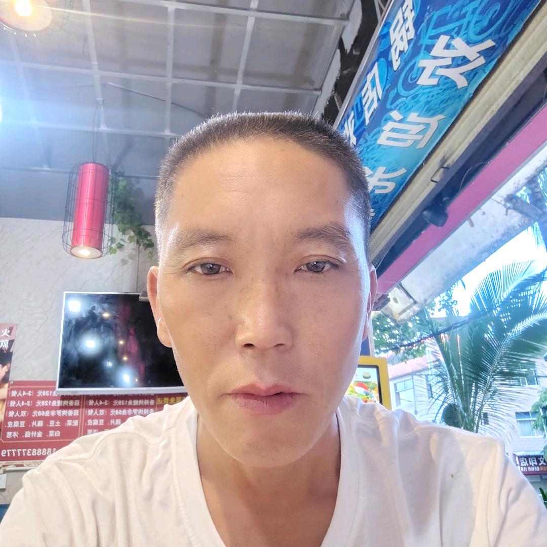 我是单身男孩，我喜欢开郎的女孩