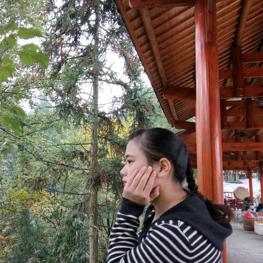 丽丽。。