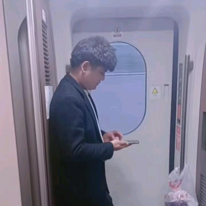 🇨🇳亿（文）不值