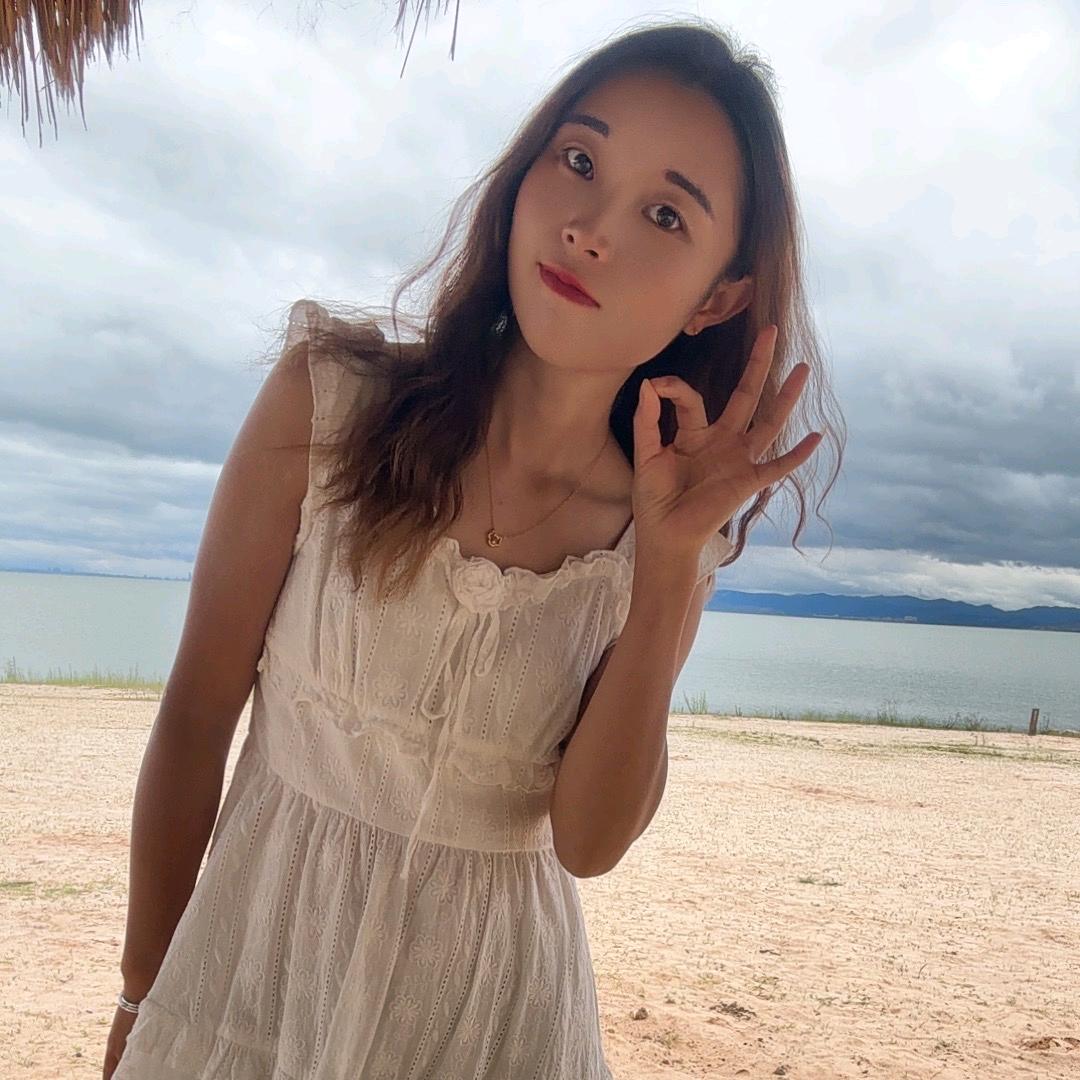 卖女装的小燕(橱窗有好物）