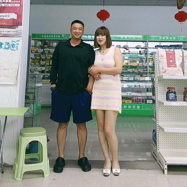劉有财夫妇……