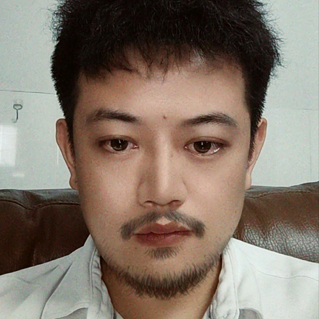 李力