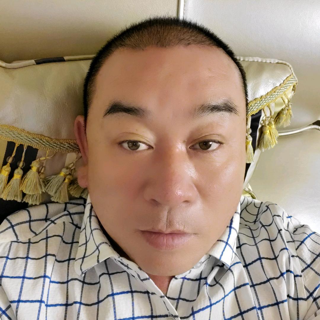 石榴树大哥