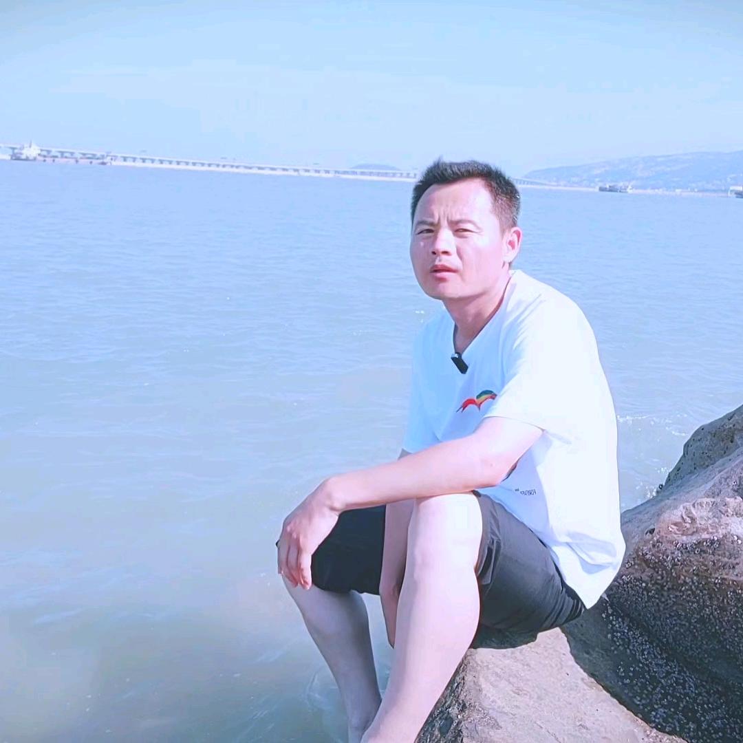青山依旧
