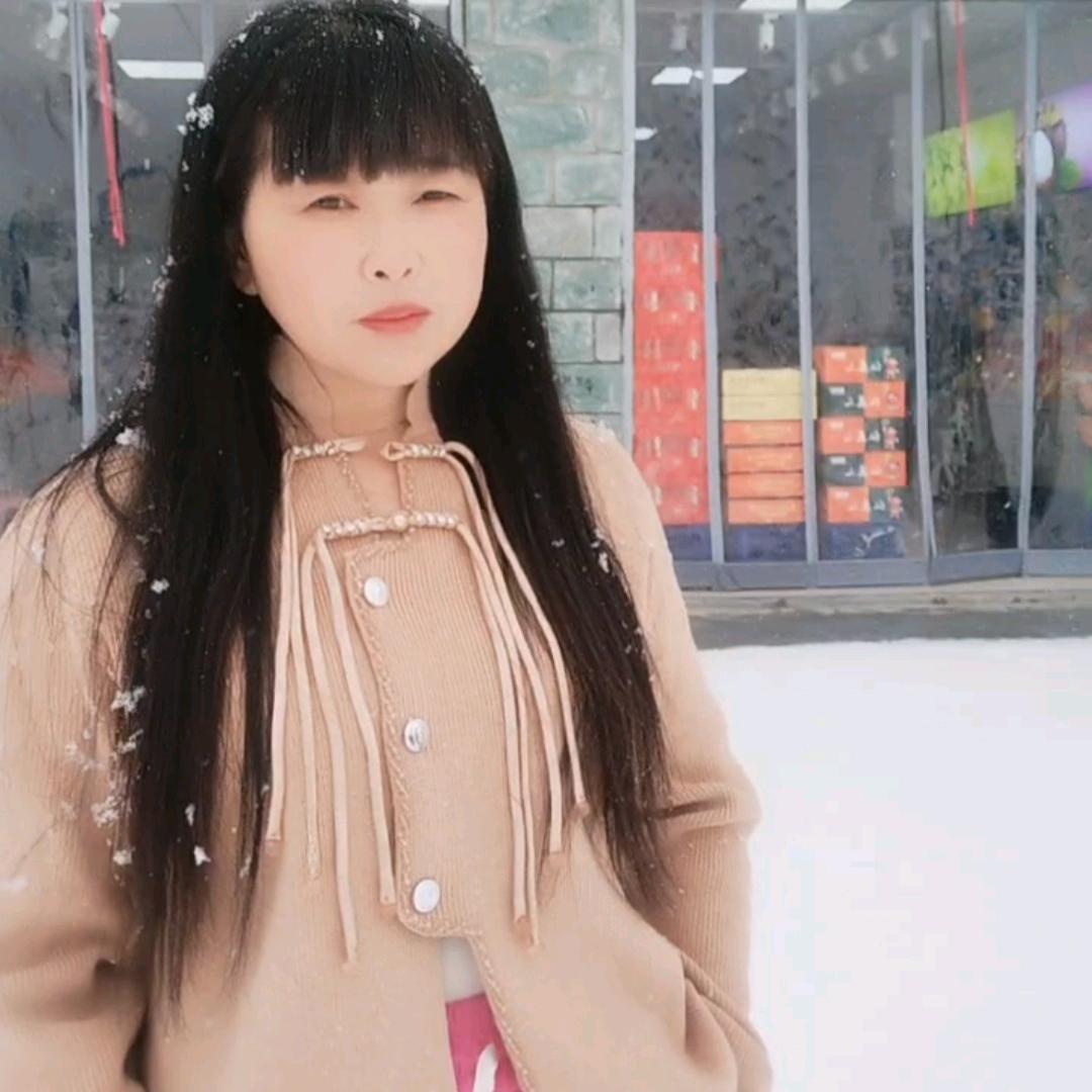 锁丁水果三妹