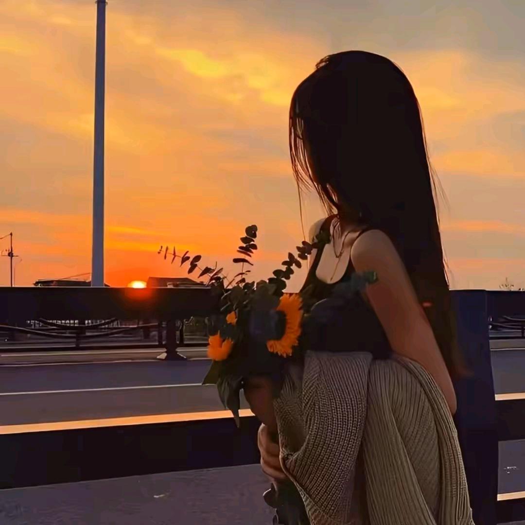 洛洛.