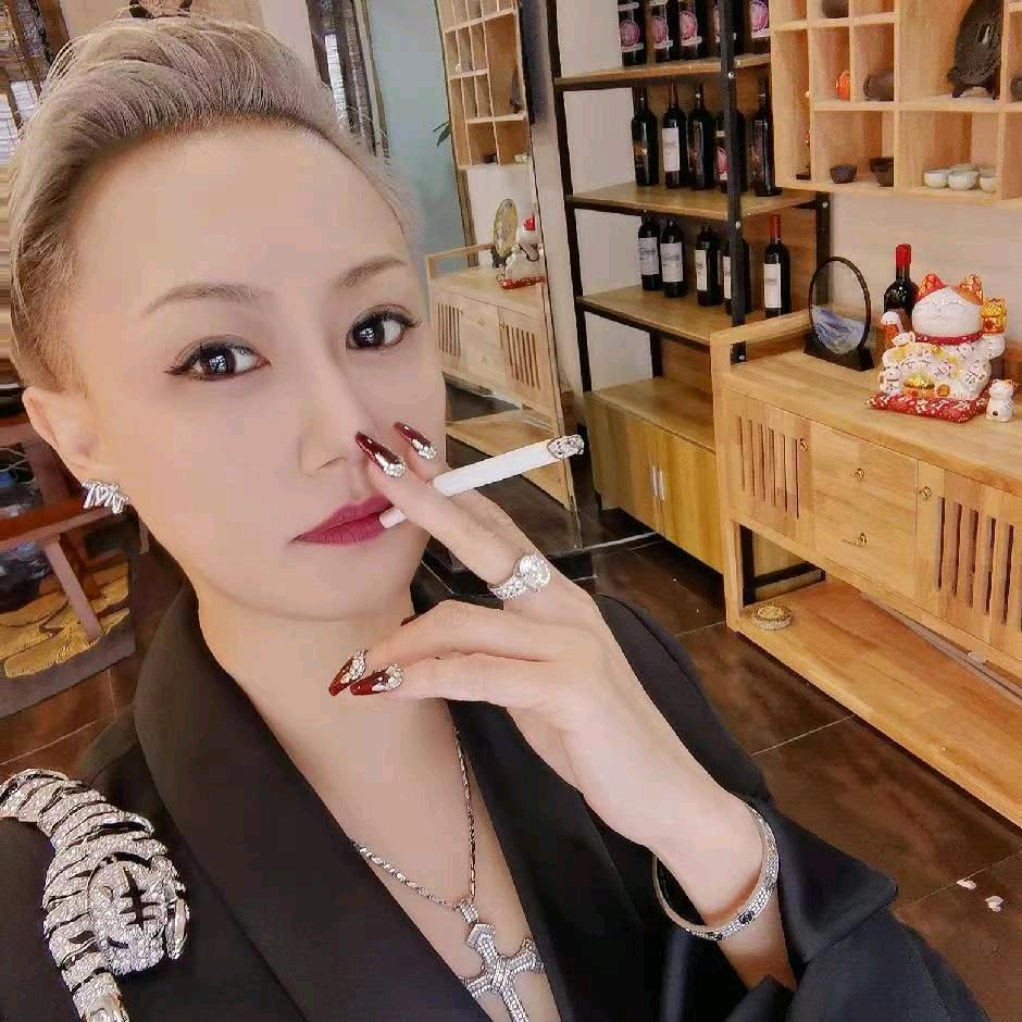 冲鸭美美