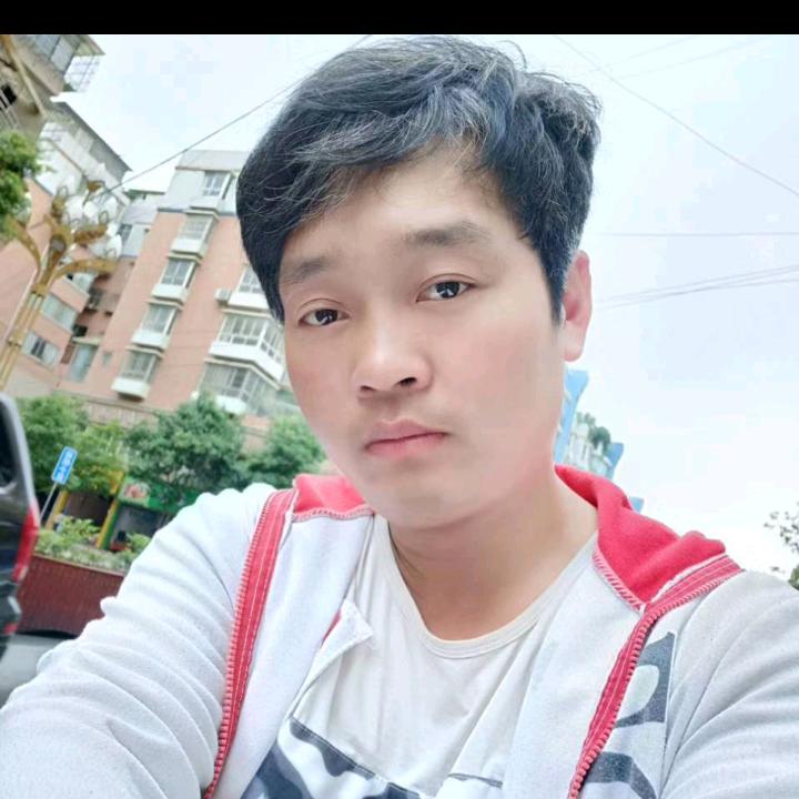 李小洪