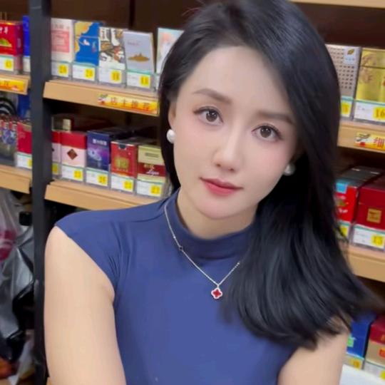 小个子搭搭