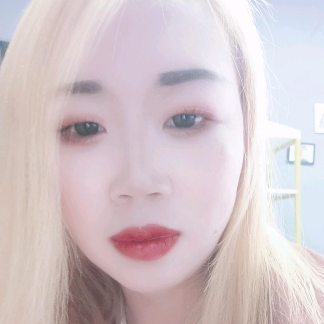 捡瓶子的乞丐姐