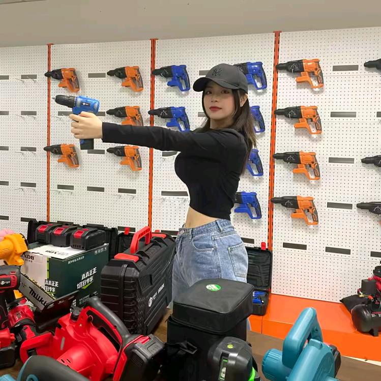 五金峰赞梯子工厂店