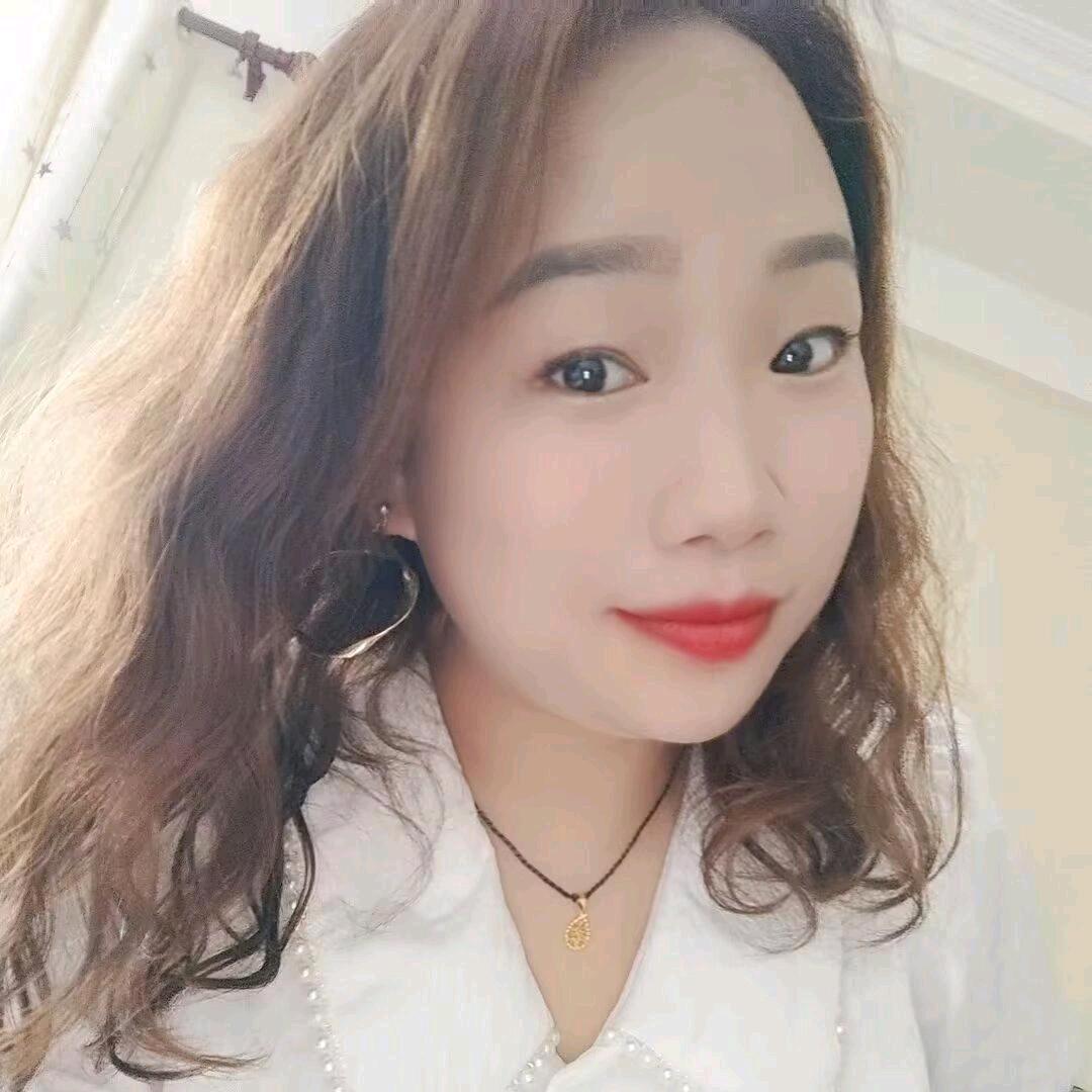 嫣然一笑🌺