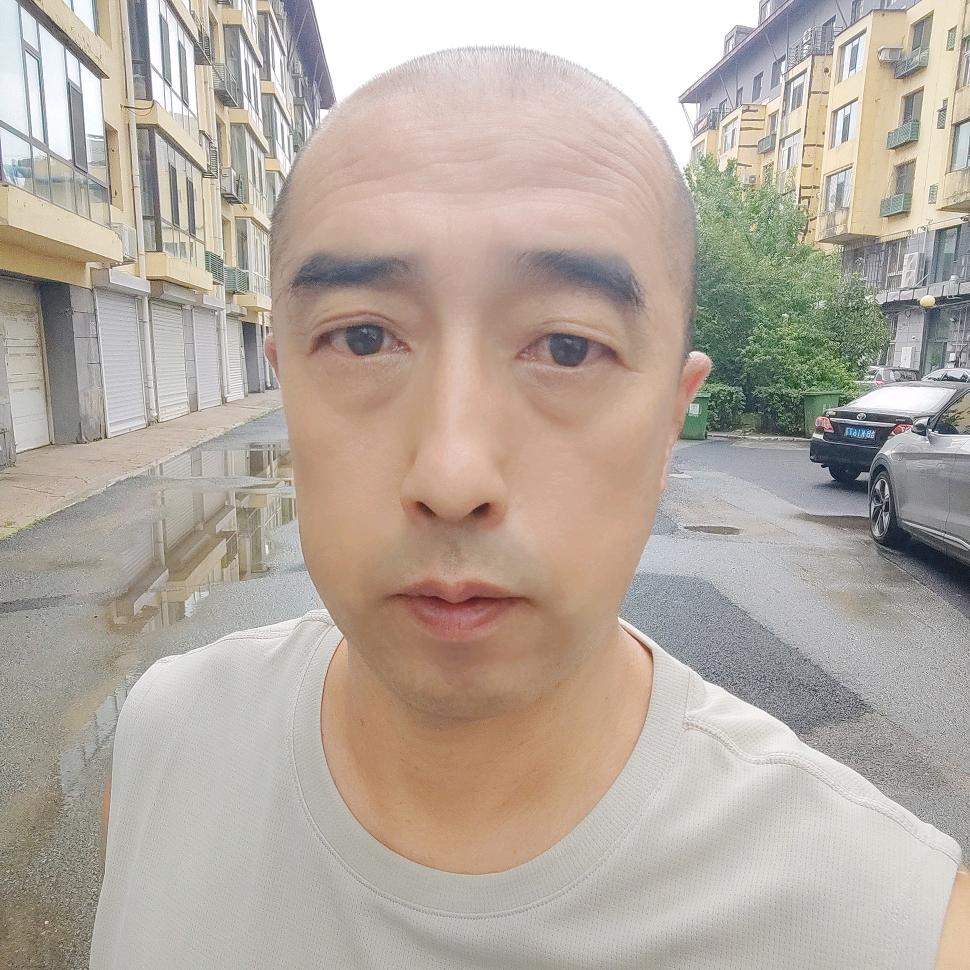 泓旭