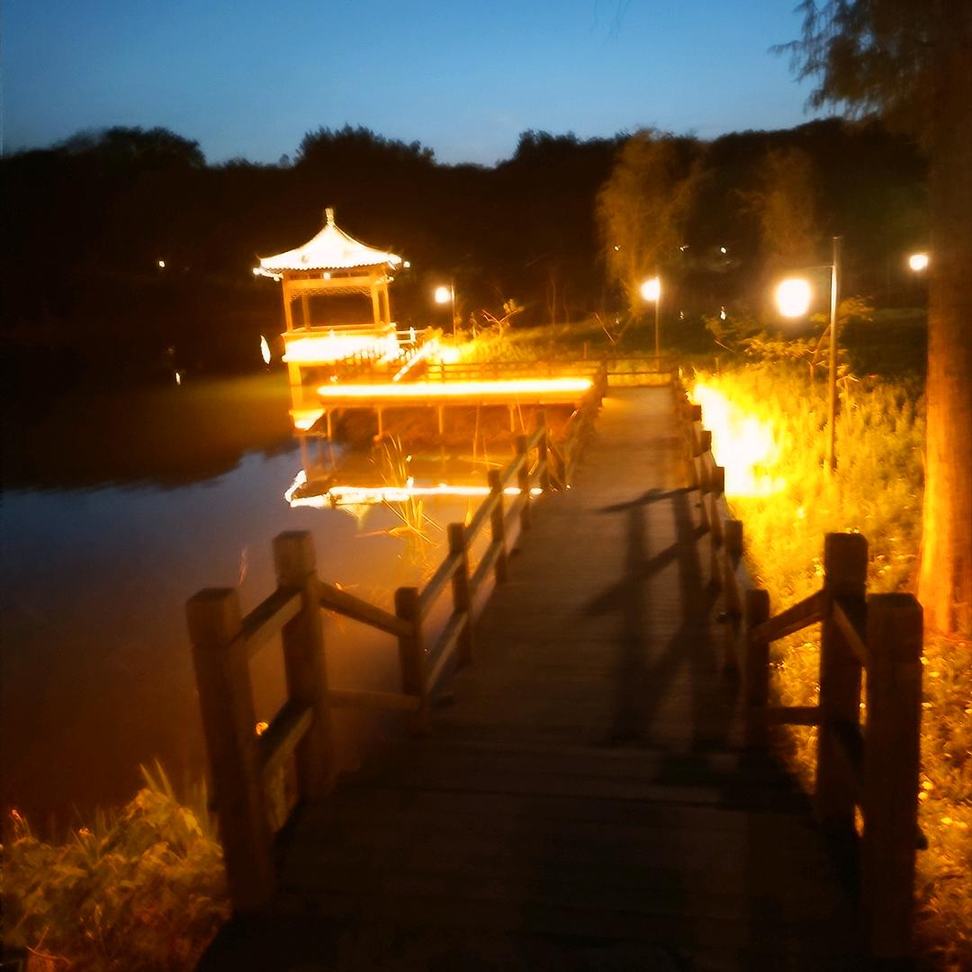 一半清醒，一半醉