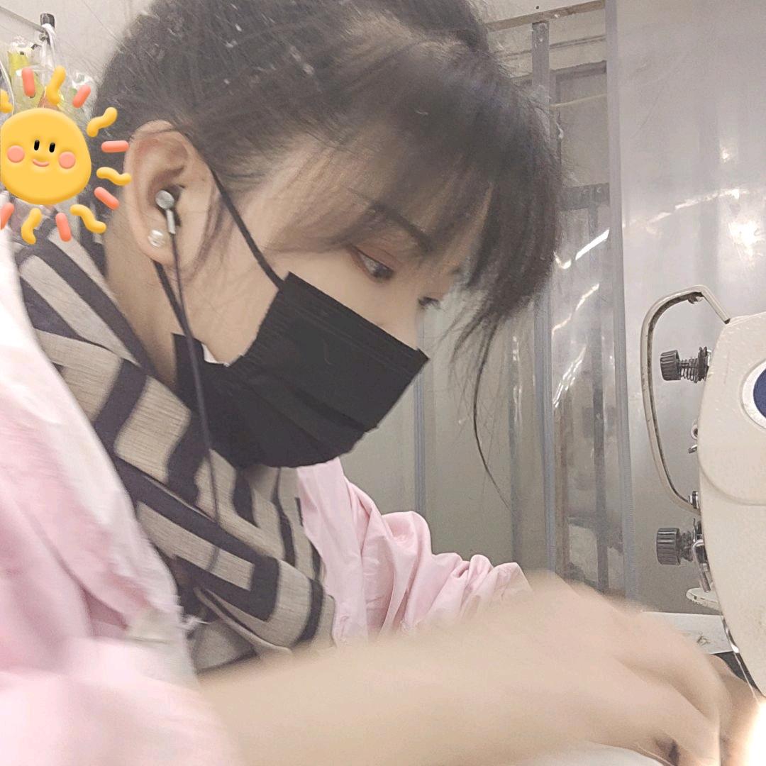 努力存钱的木子李