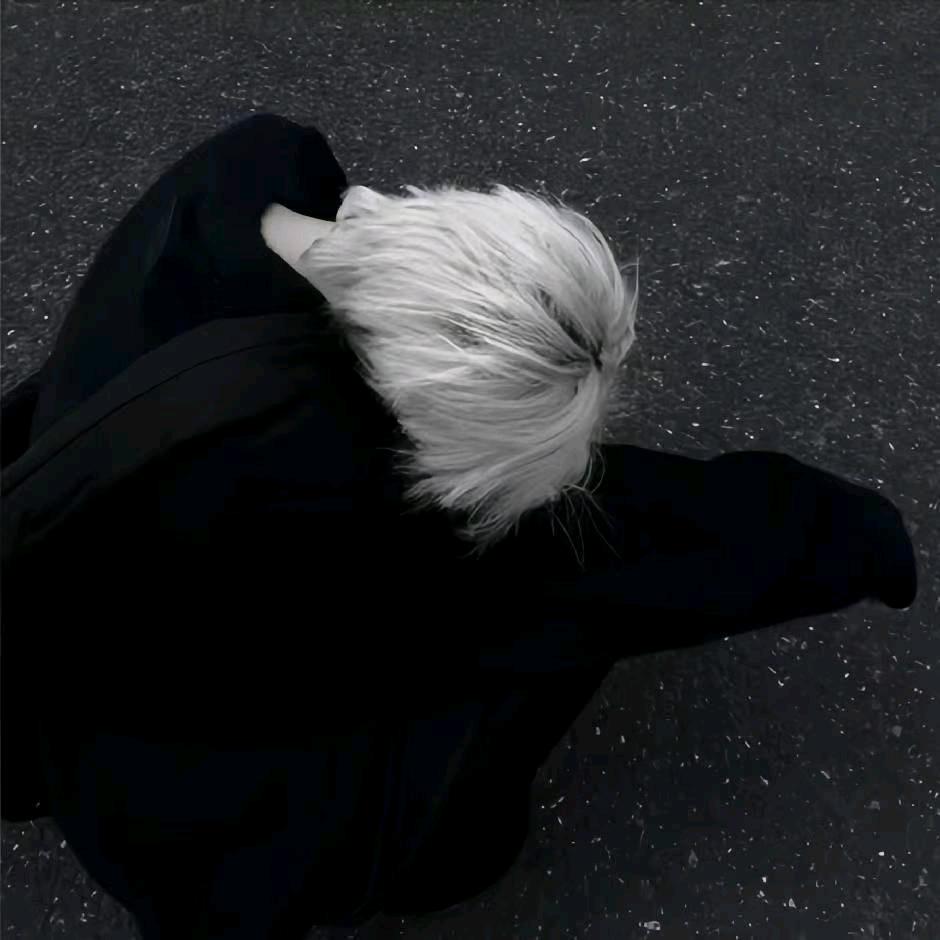 bly邪恶小洋爱上性格狗头