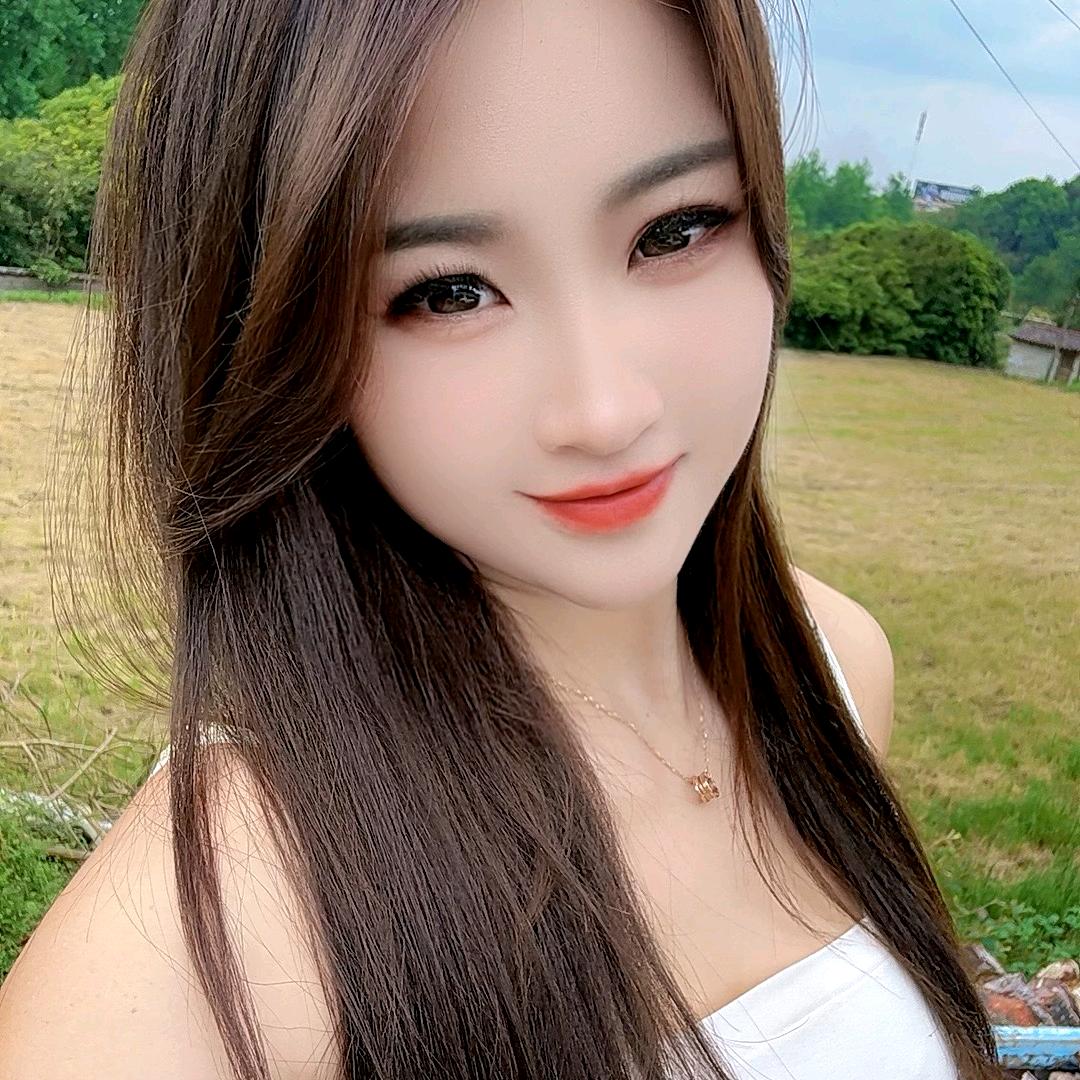 玲夭夭🐬 ⁹²¹¹