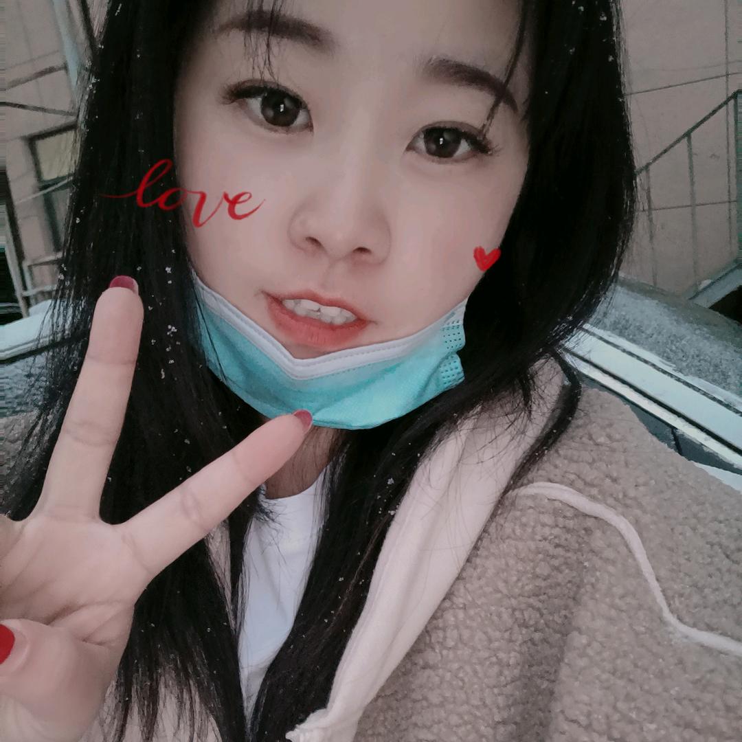 小洛洛😘