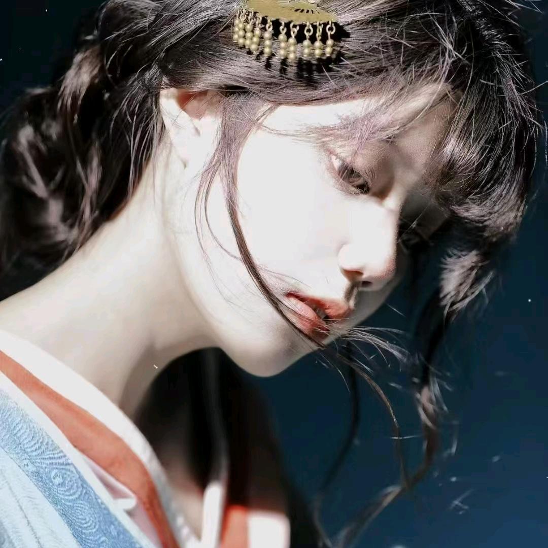 佩玉如画