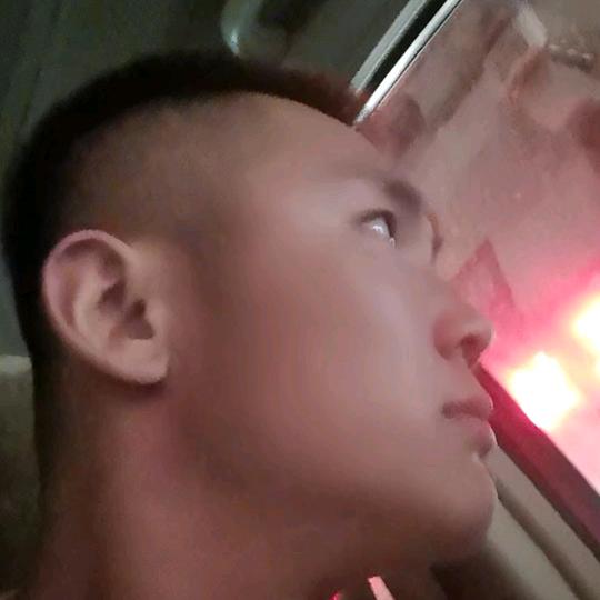 莫白、