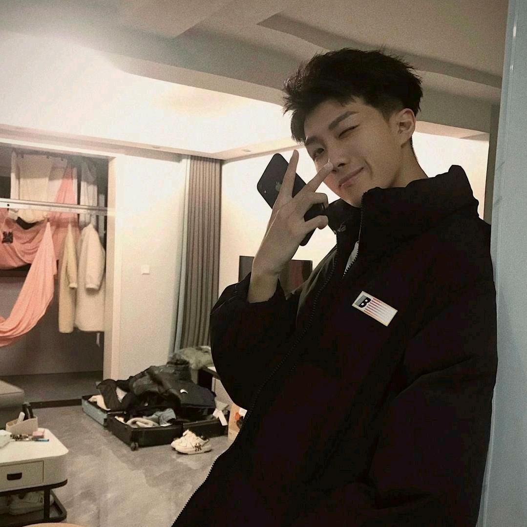 闫专一