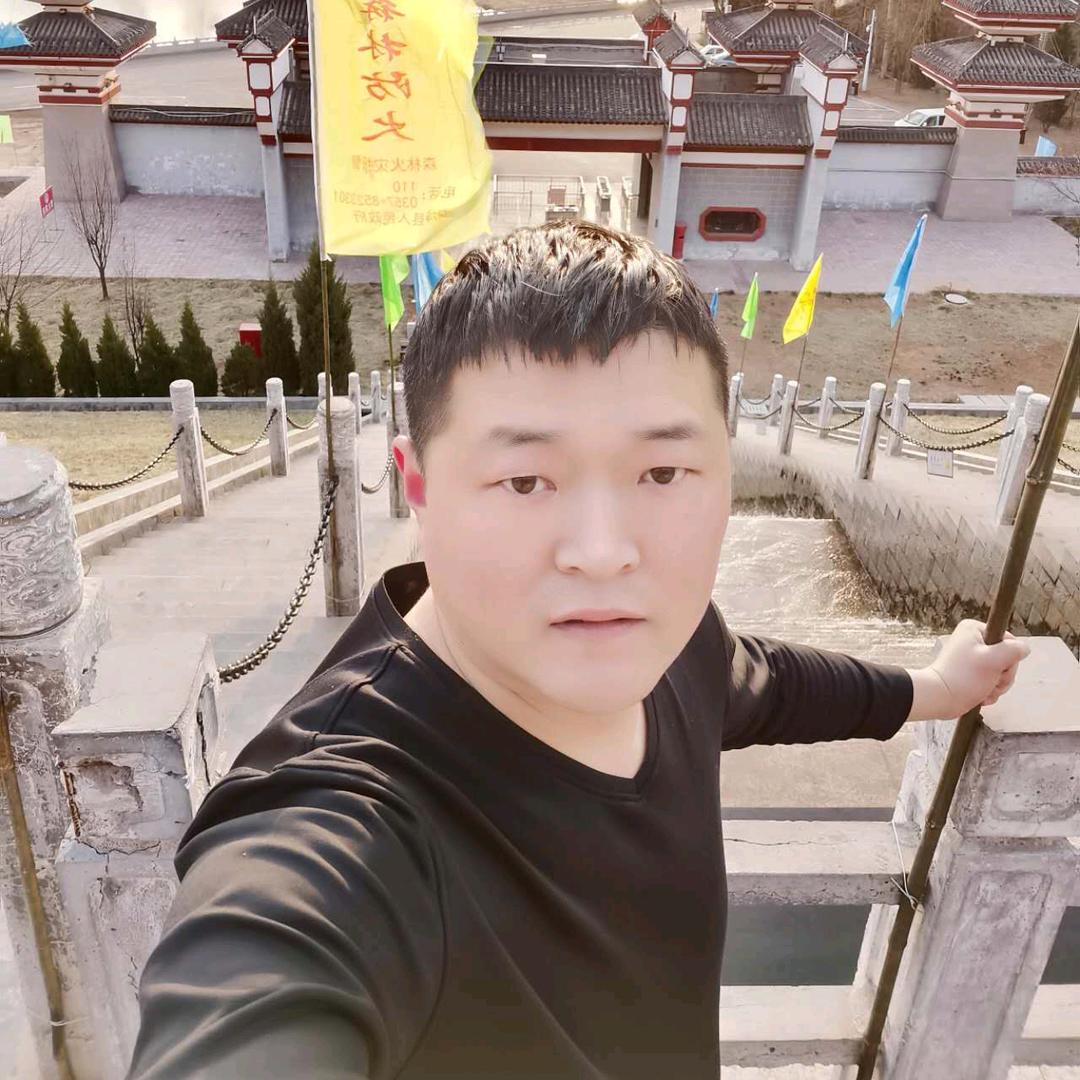 龙龙甄选