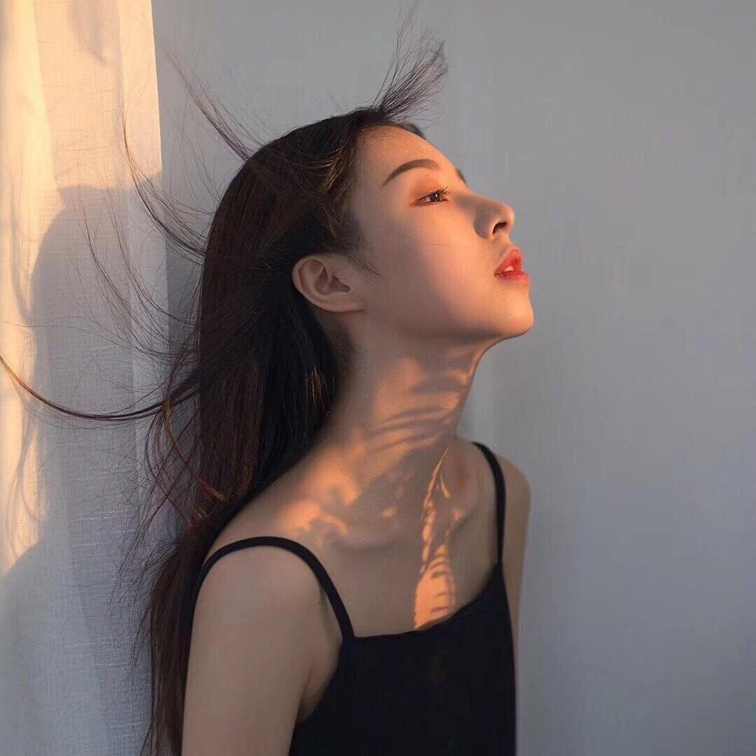 ☽