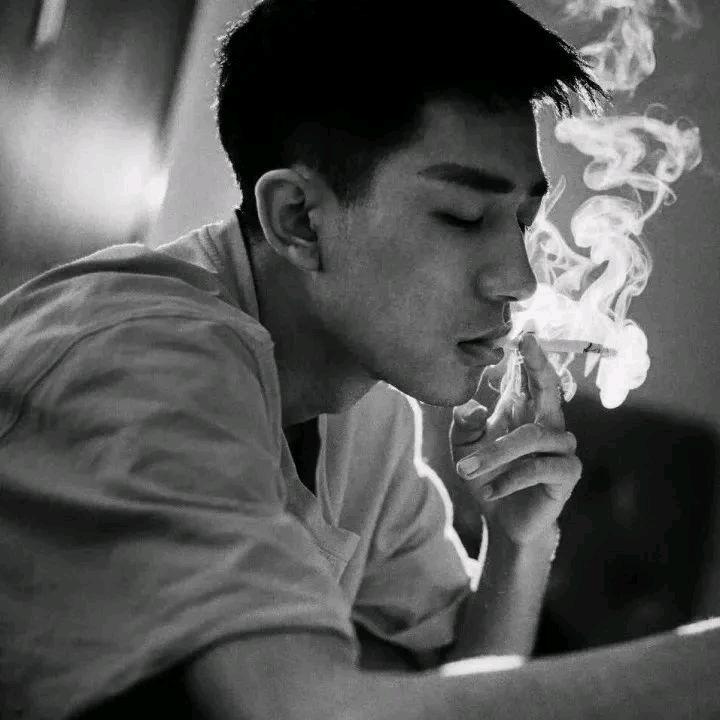 梦杯酒乱长安