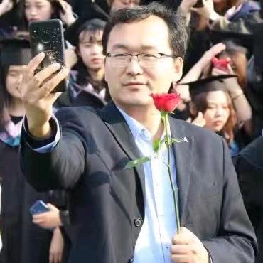 周育彬~同济博士韭菜逆袭
