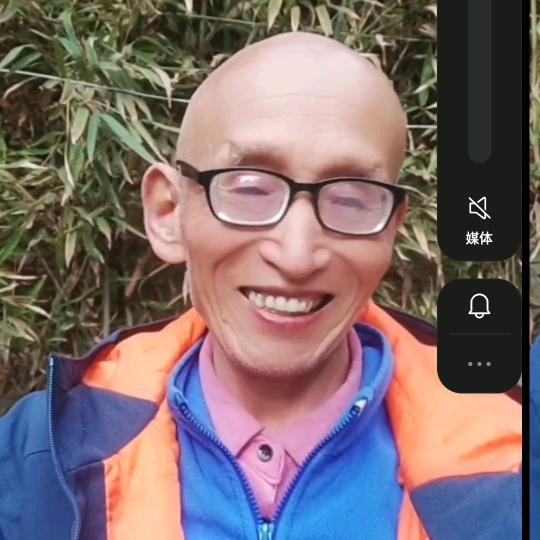 团哥，
