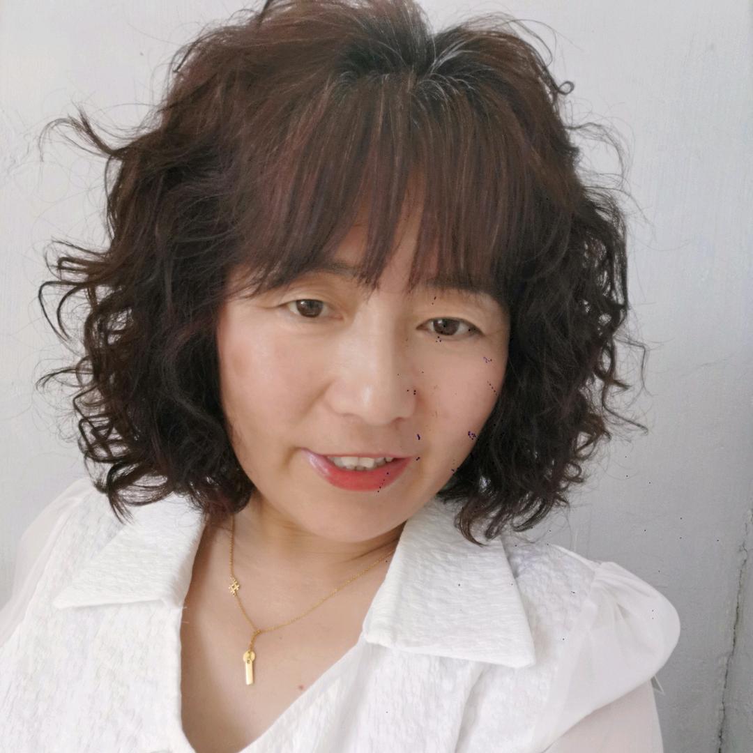 夏女士