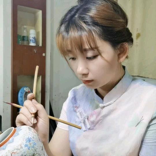 景德镇.瓷菇凉