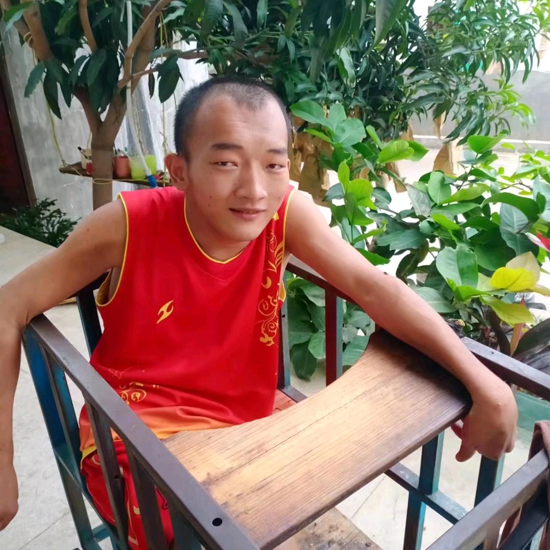 小辉
