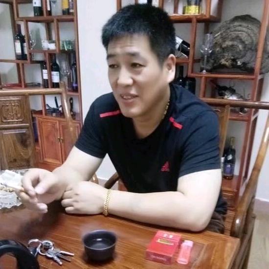 侯氏红木家具，郸城南外环皇姑桥北一百米