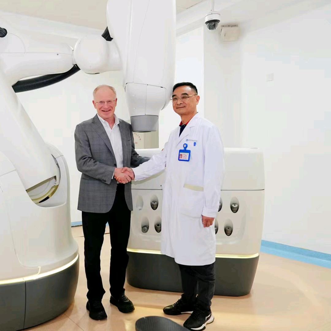 Cyberknife——广州黄润生