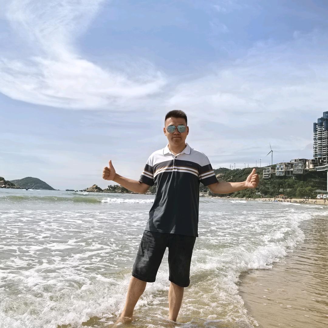 阿亮