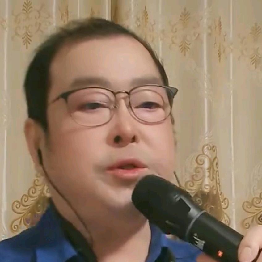 热盯